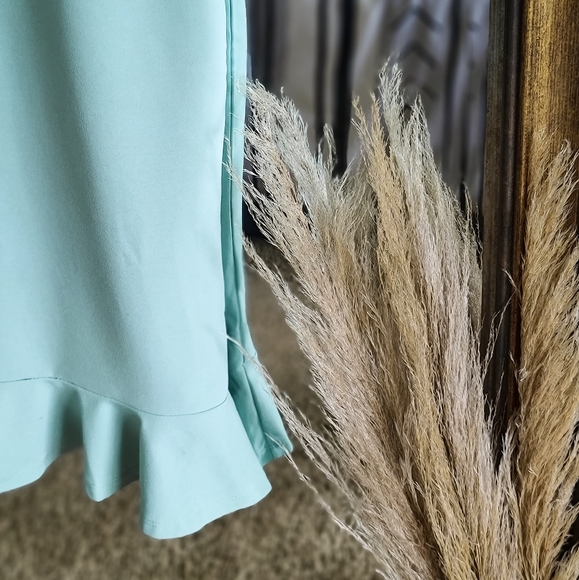 Shein Flounce Ruffle Bodycon Dress - Picture 3 of 4